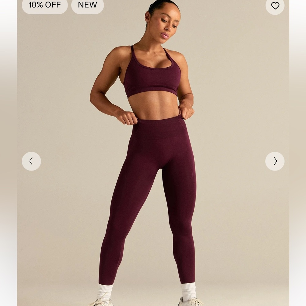 Women’s best dark red workout set